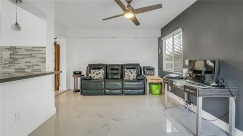 Single Family Residence in Tamarac FL 4714 50th St St 15.jpg