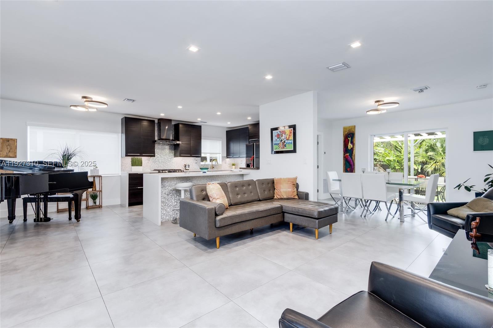 ALLENDALE SUB DB 943-562 - Residential