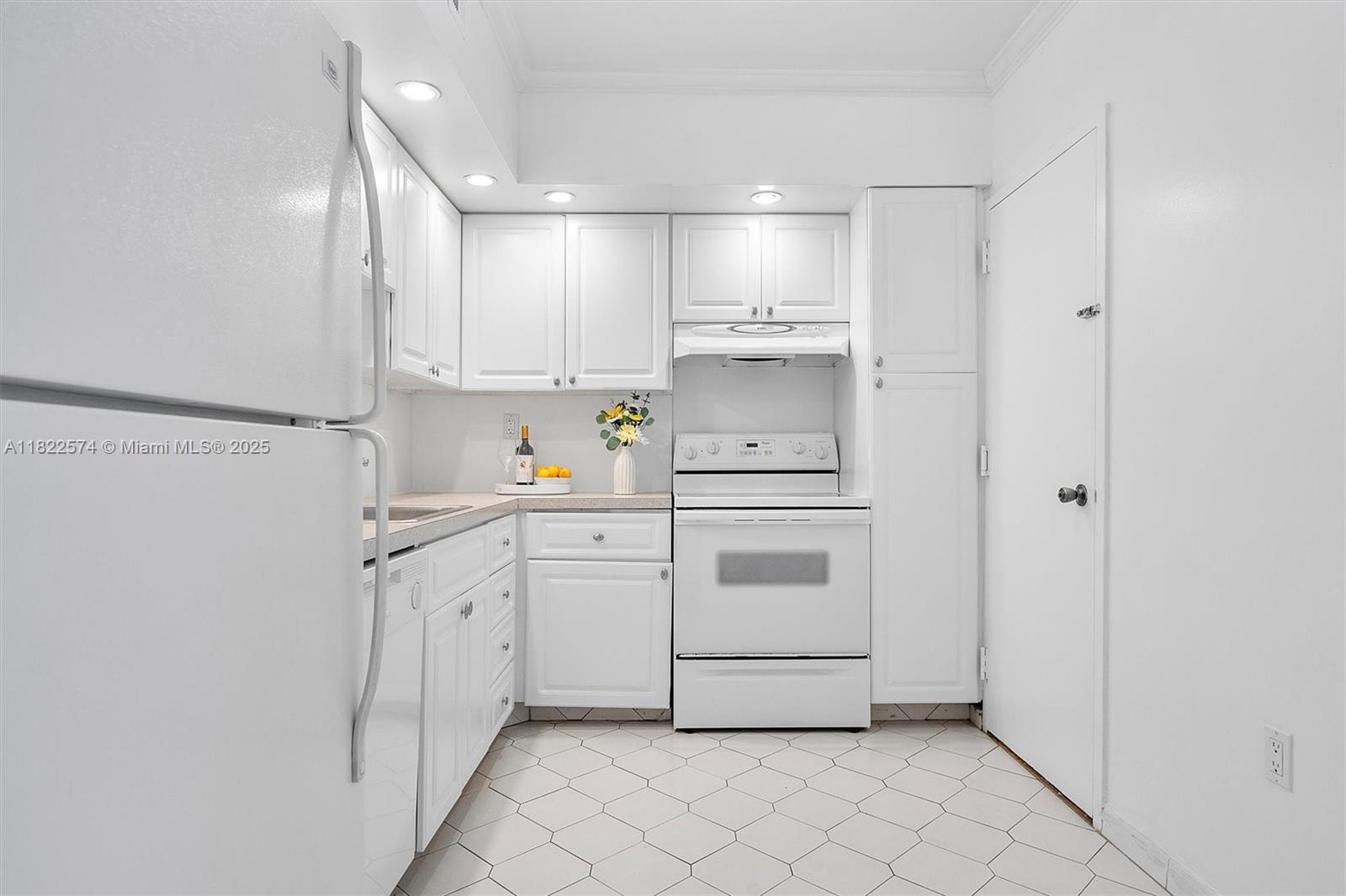 HEMISPHERES CONDO - Residential