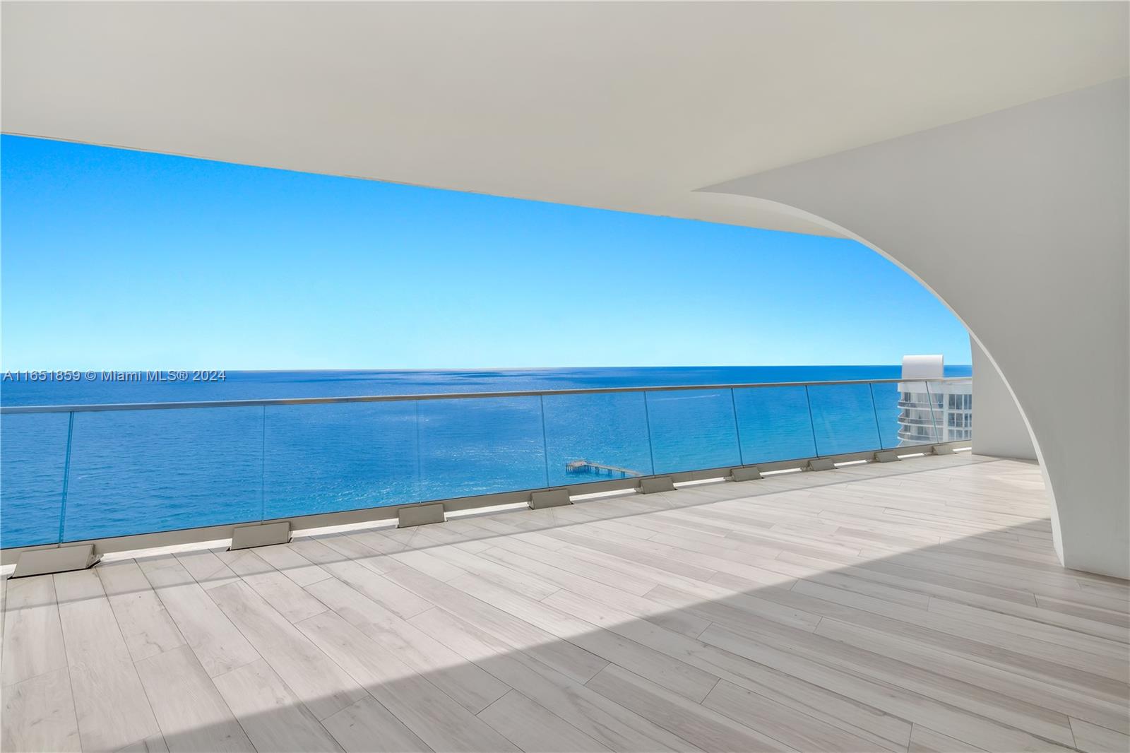 JADE SIGNATURE CONDO - Residential