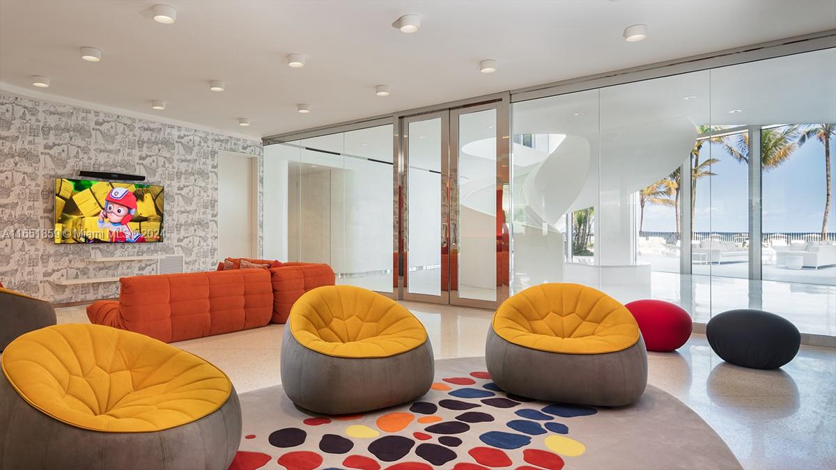 JADE SIGNATURE CONDO - Residential