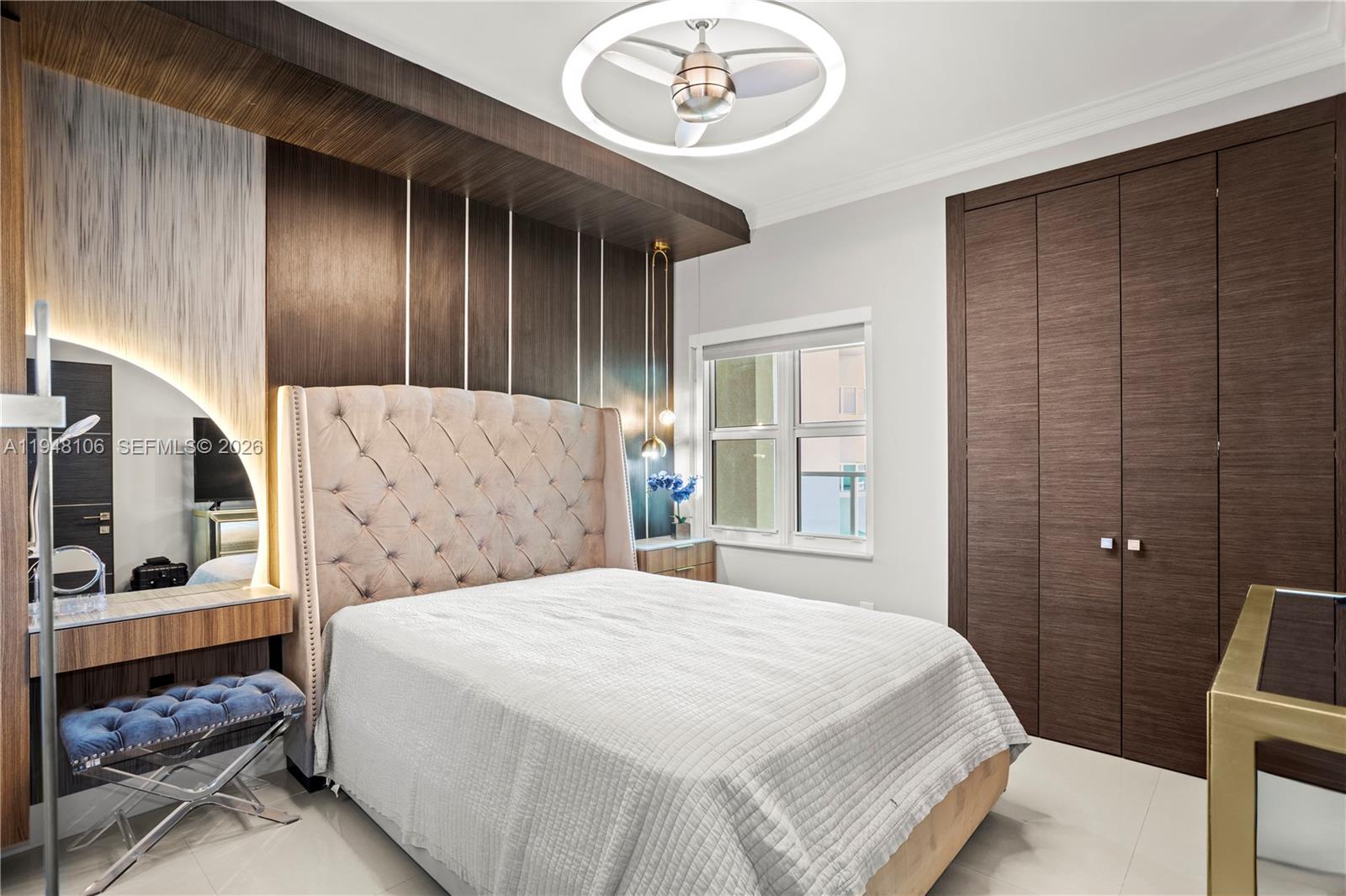 AVENTURA MARINA CONDO NUM - Residential