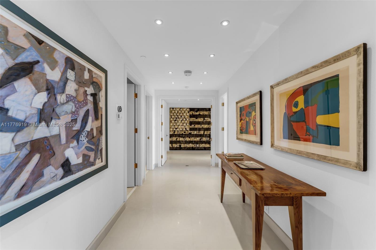 THE EMERALDBAY @ KEY COLO - Residential