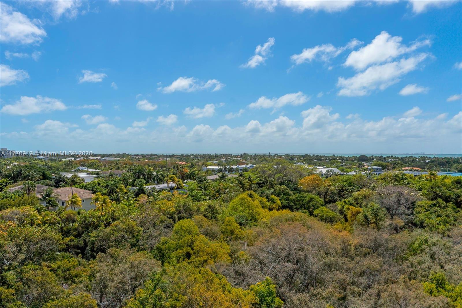 THE EMERALDBAY @ KEY COLO - Residential