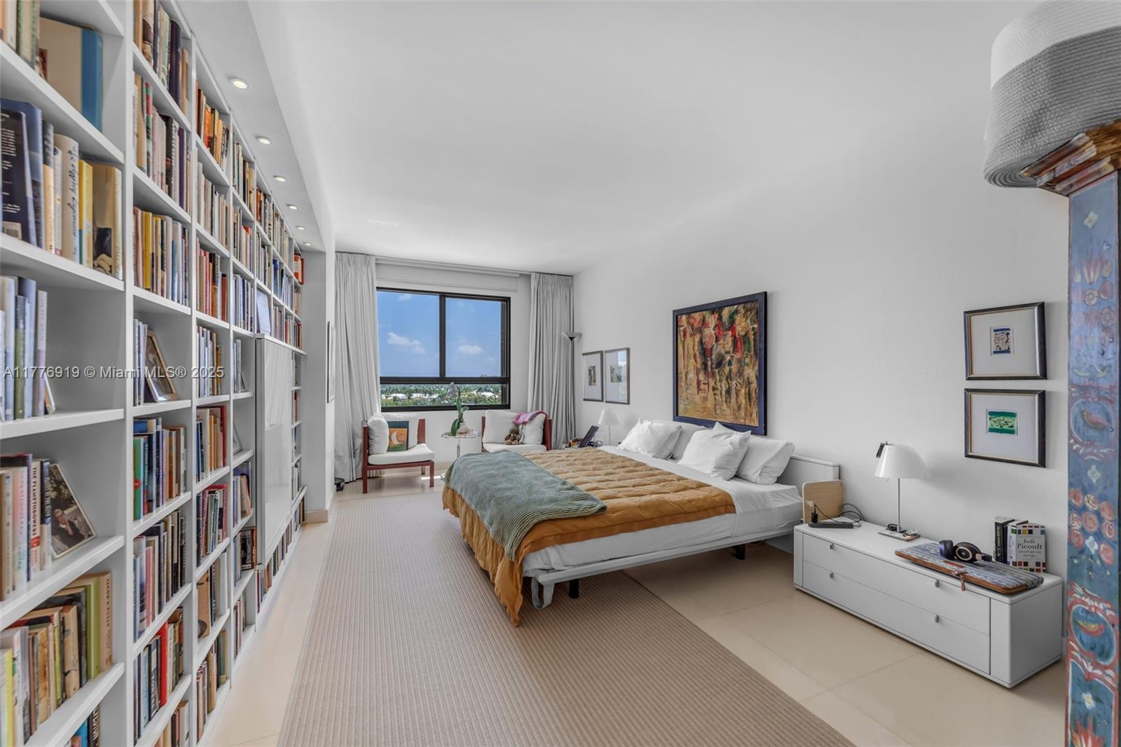 THE EMERALDBAY @ KEY COLO - Residential