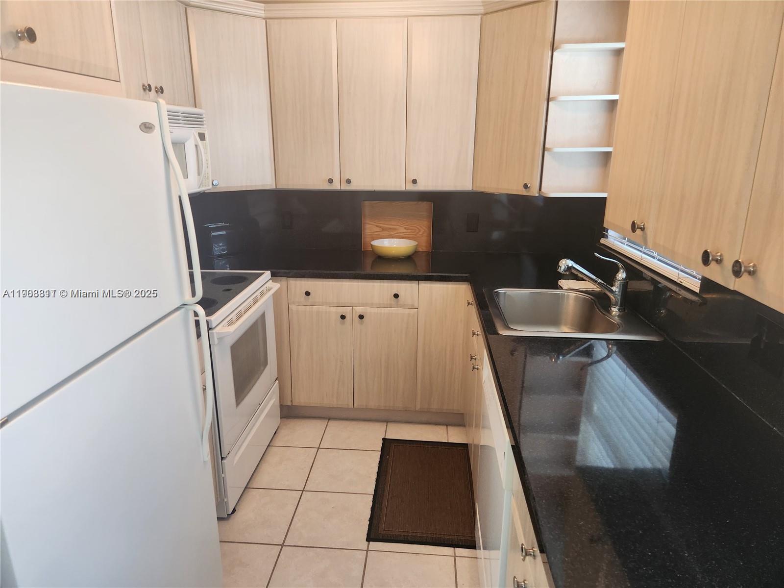 TILFORD X CONDO - Residential