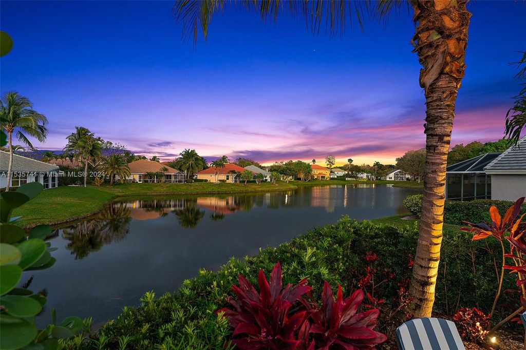 Photo of 573 E Cocoplum Dr E, Jupiter, FL 33458 (MLS # A11535741)