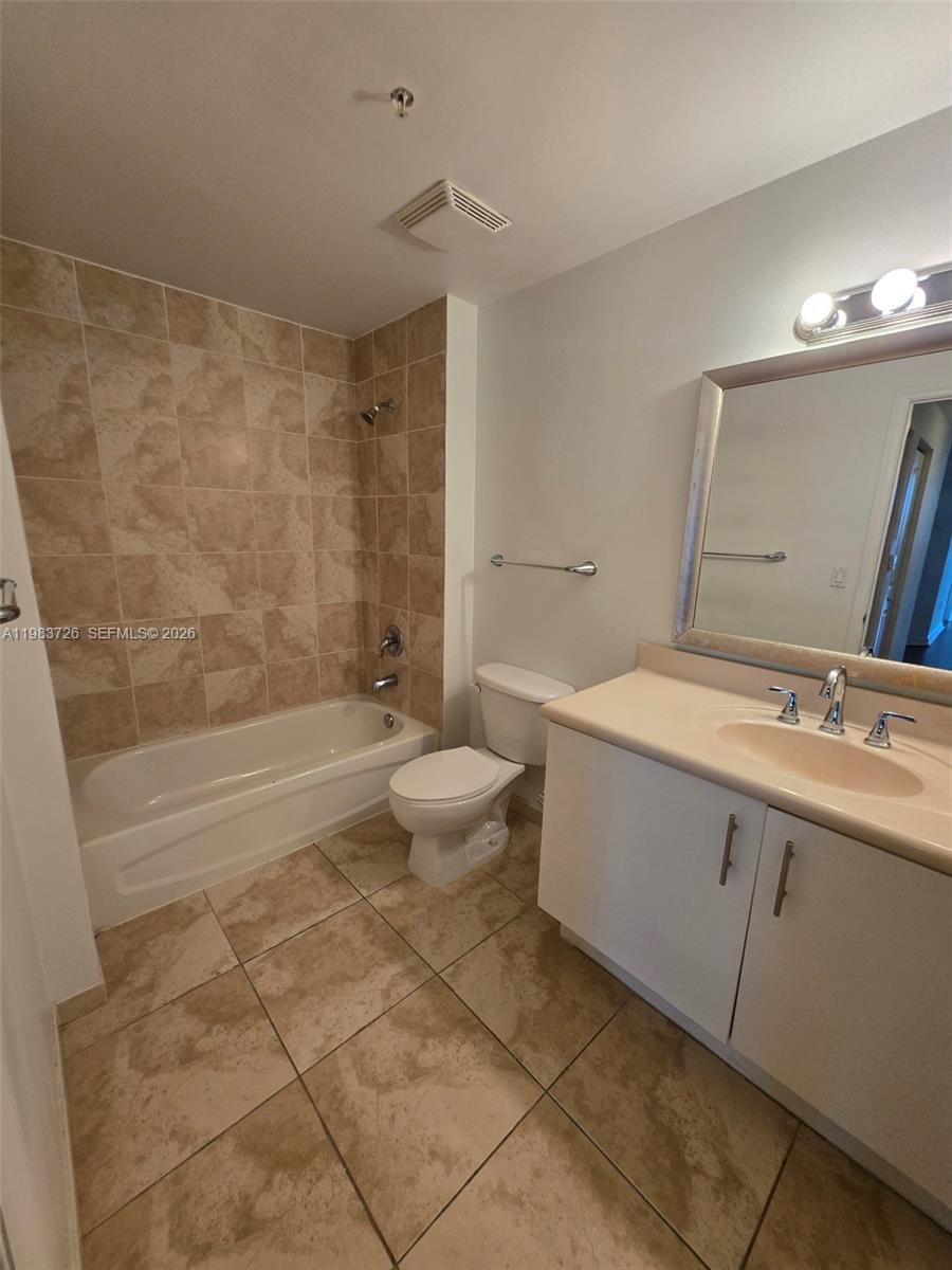 360 CONDO B - Residential