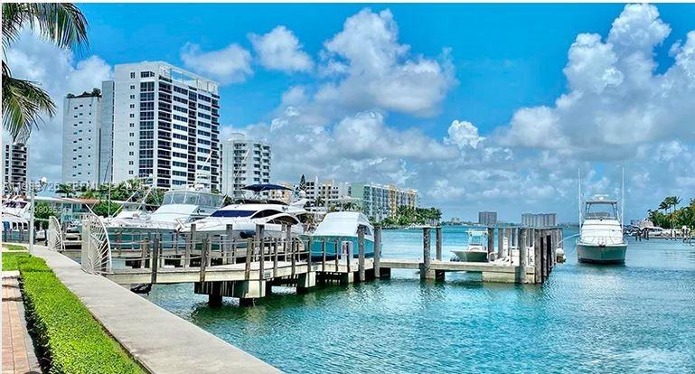 360 CONDO B - Residential