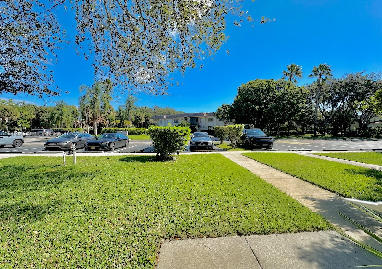 RACQUET CLUB APARTMENTS A - Residential Lease