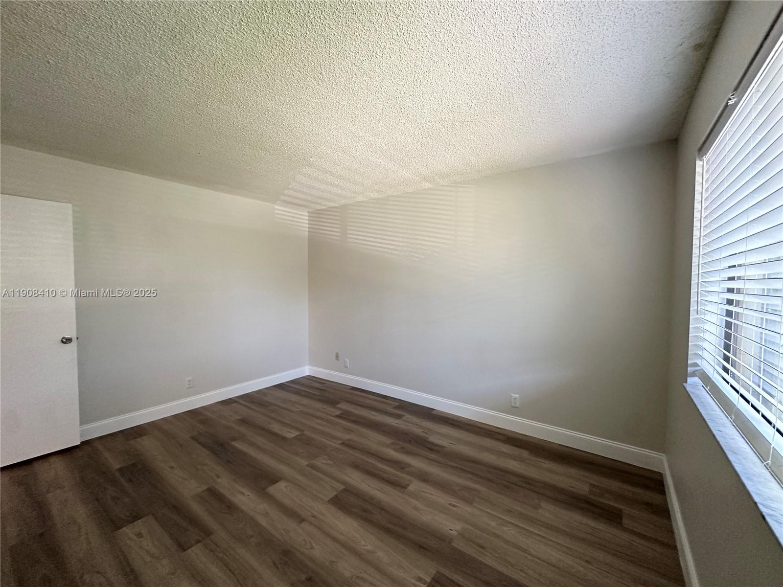 RACQUET CLUB APARTMENTS A - Residential Lease