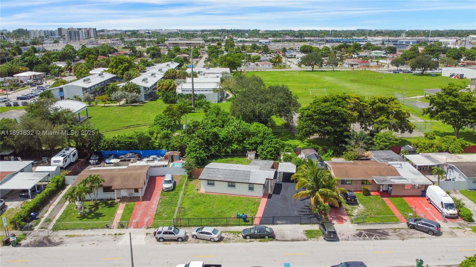 ANDERSON HEIGHTS - Residential