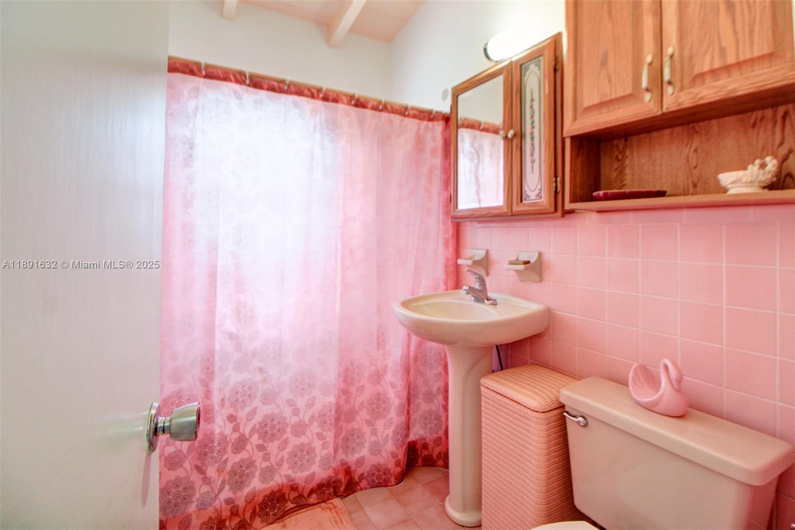 ANDERSON HEIGHTS - Residential