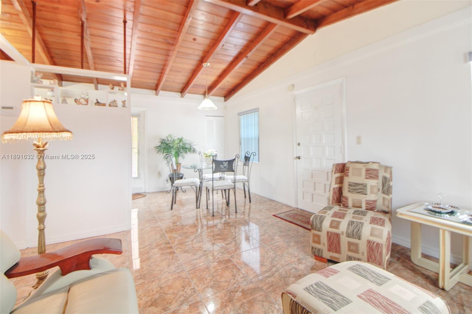 ANDERSON HEIGHTS - Residential