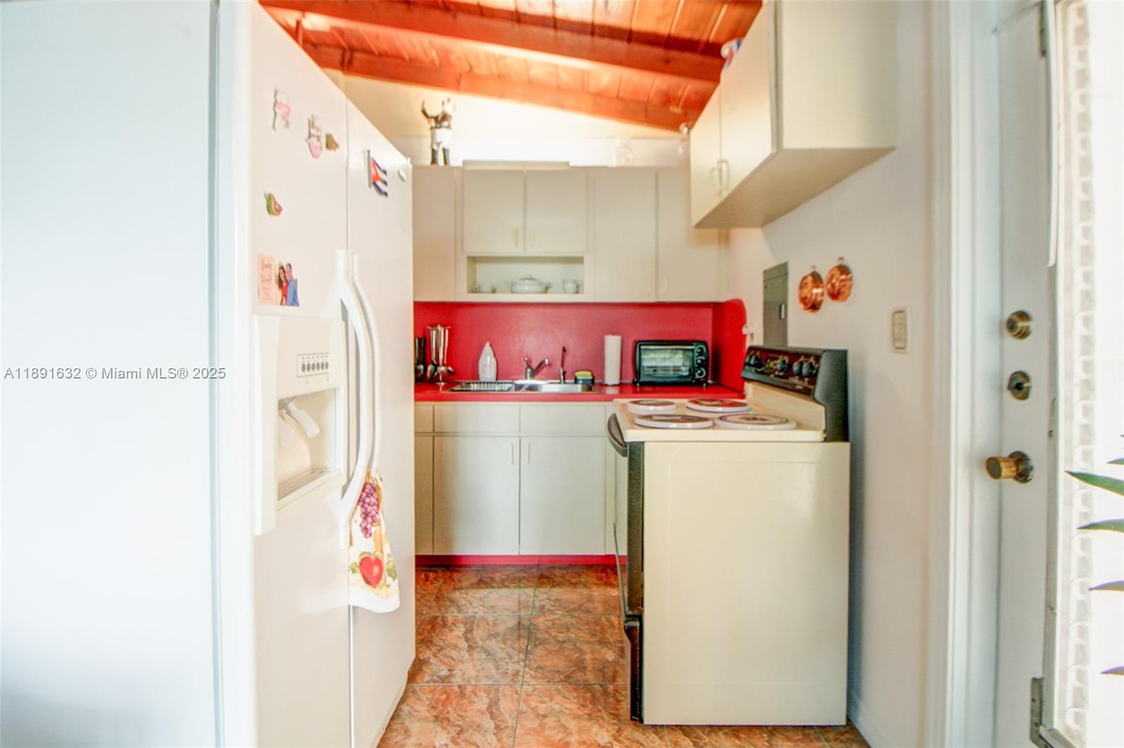 ANDERSON HEIGHTS - Residential