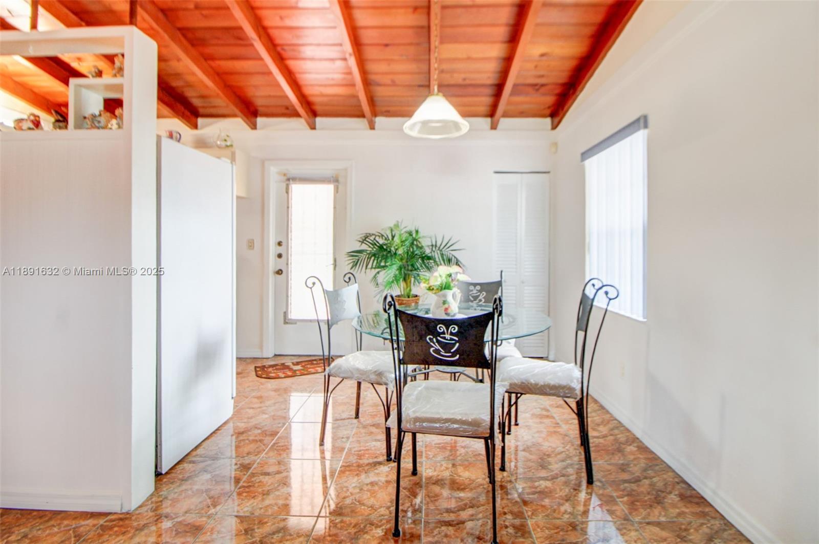 ANDERSON HEIGHTS - Residential