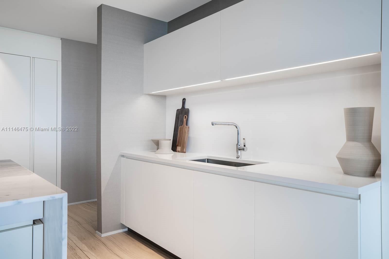 ONE THOUSAND MUSEUM CONDO - Residential