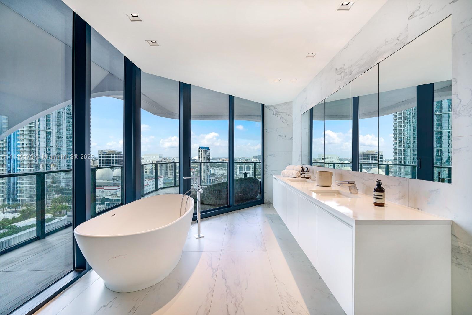 ONE THOUSAND MUSEUM CONDO - Residential