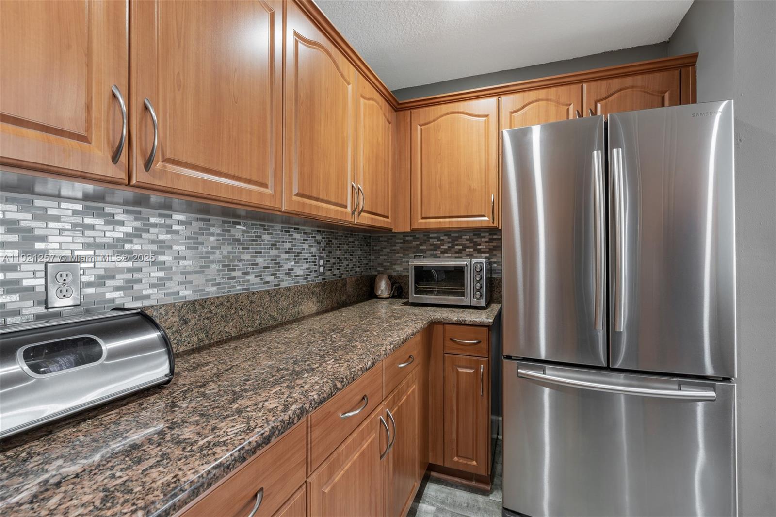 CRYSTAL VIEW TOWNHOMES PL - Residential Lease