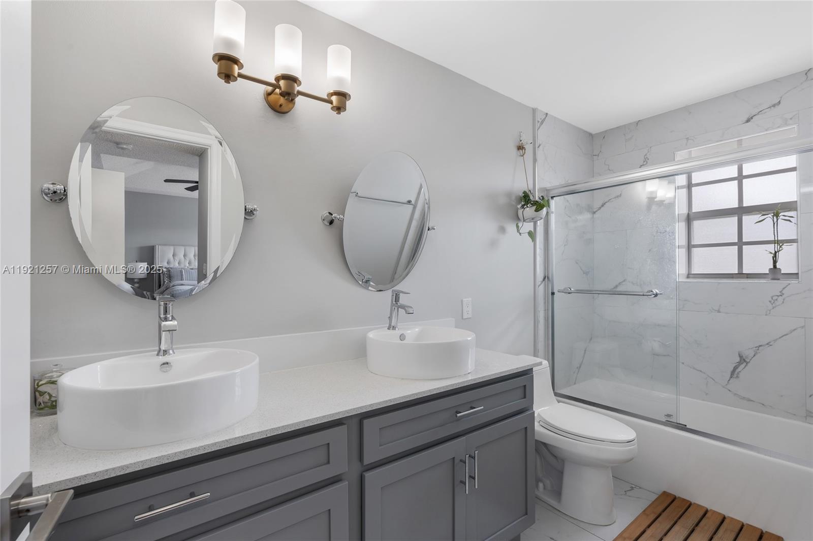 CRYSTAL VIEW TOWNHOMES PL - Residential Lease