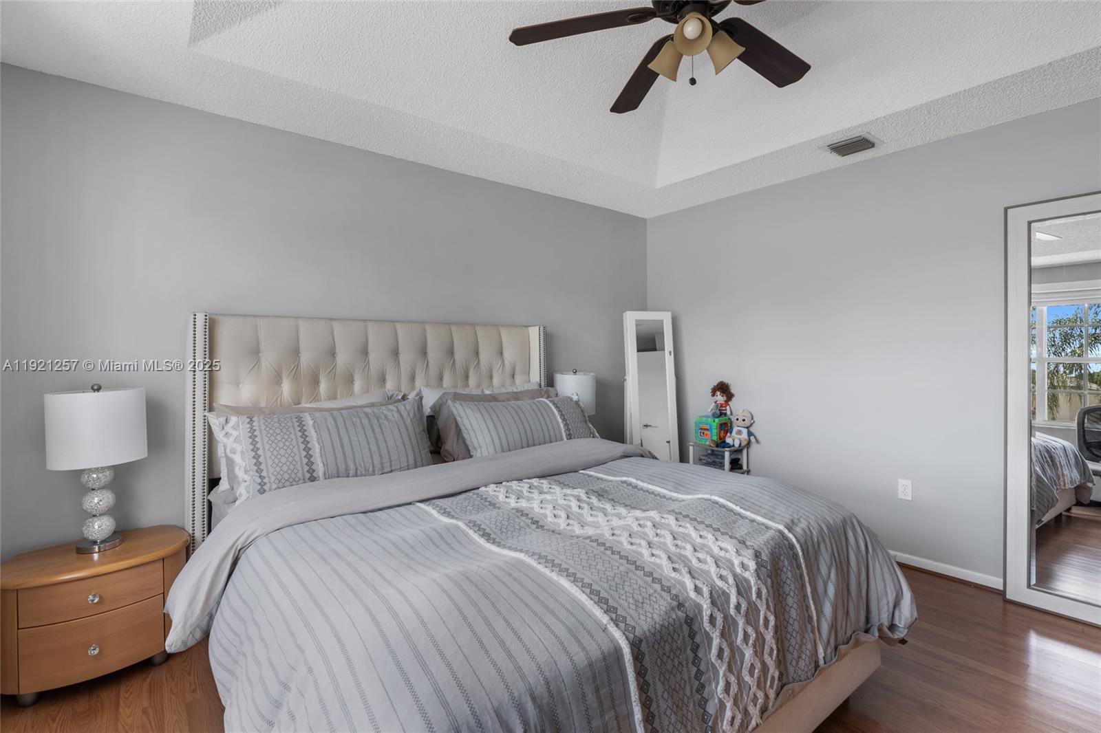 CRYSTAL VIEW TOWNHOMES PL - Residential Lease