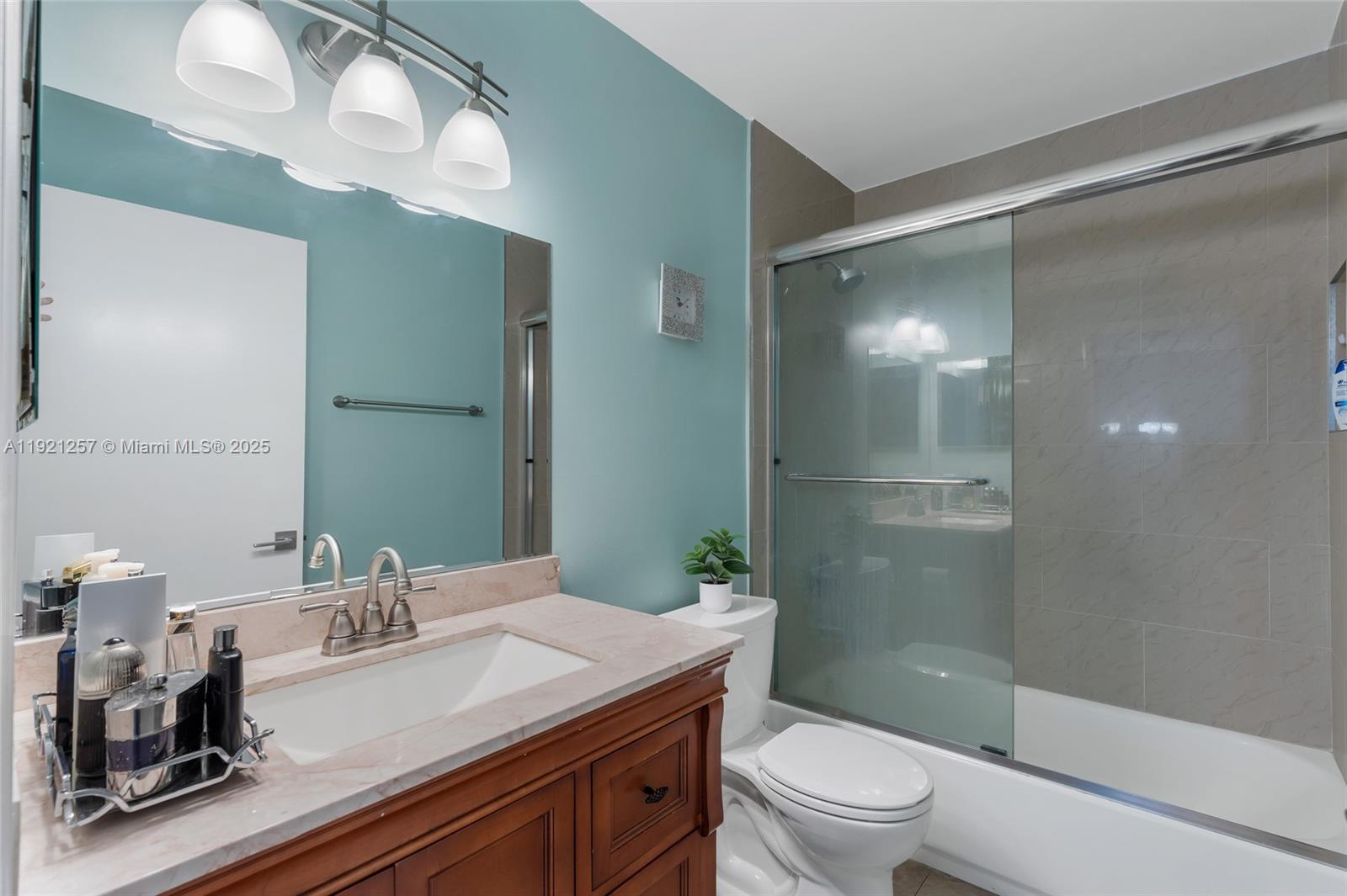 CRYSTAL VIEW TOWNHOMES PL - Residential Lease