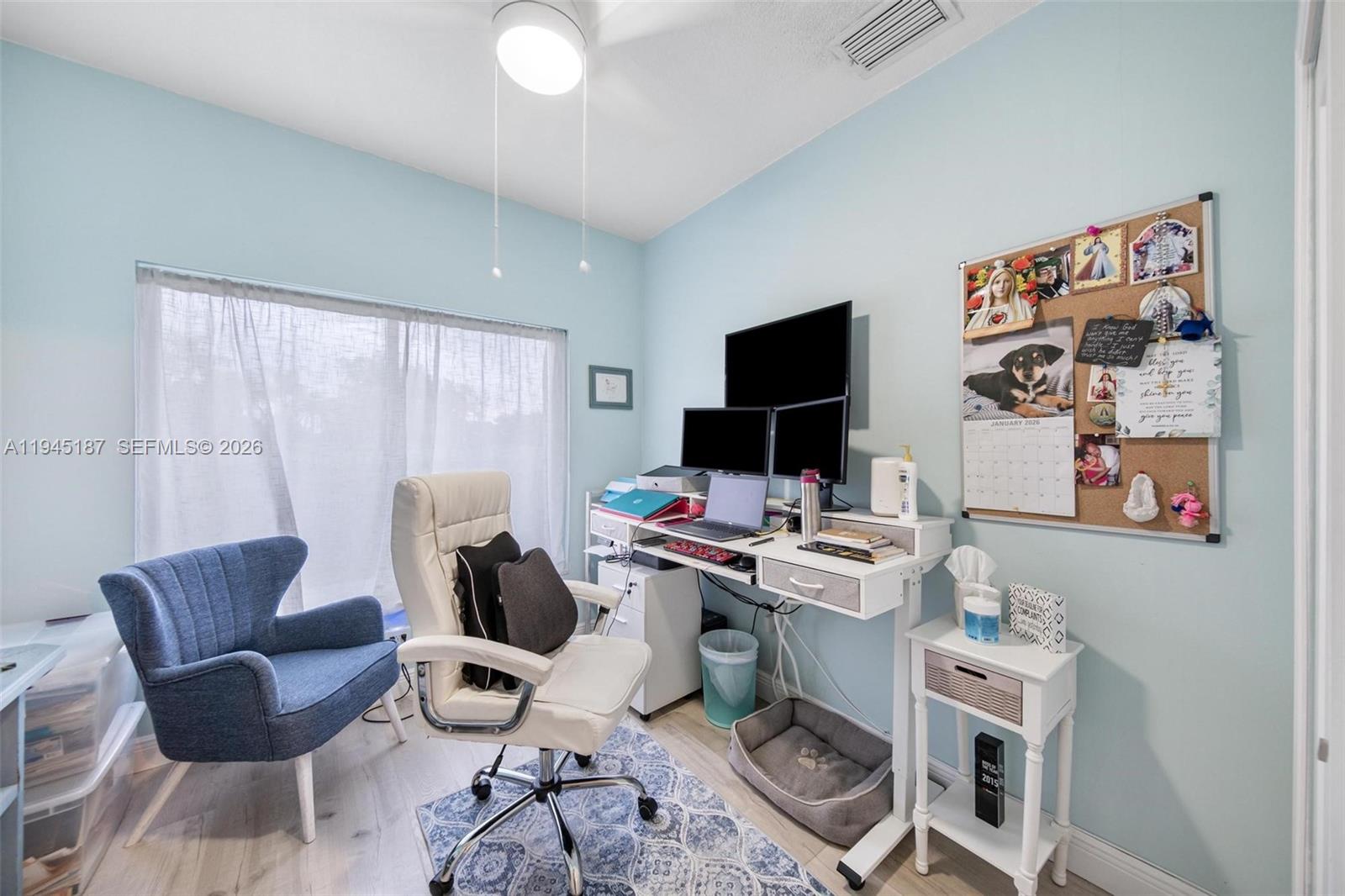 COUNTRY CLUB ESTS OF HOME - Residential