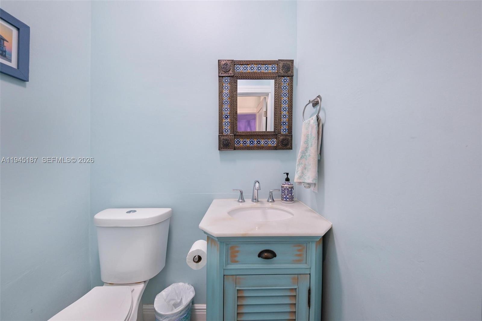 COUNTRY CLUB ESTS OF HOME - Residential