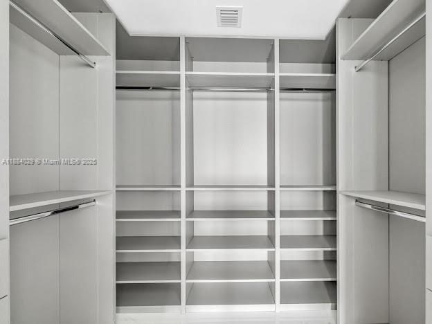 ARIA RESERVE MIAMI - Residential Lease