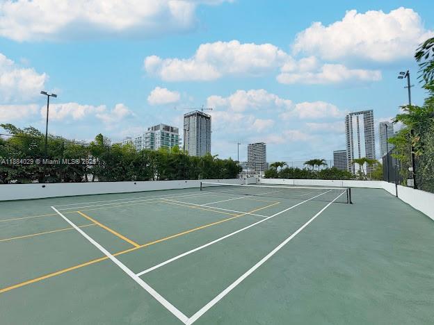 ARIA RESERVE MIAMI - Residential Lease