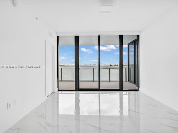 ARIA RESERVE MIAMI - Residential Lease