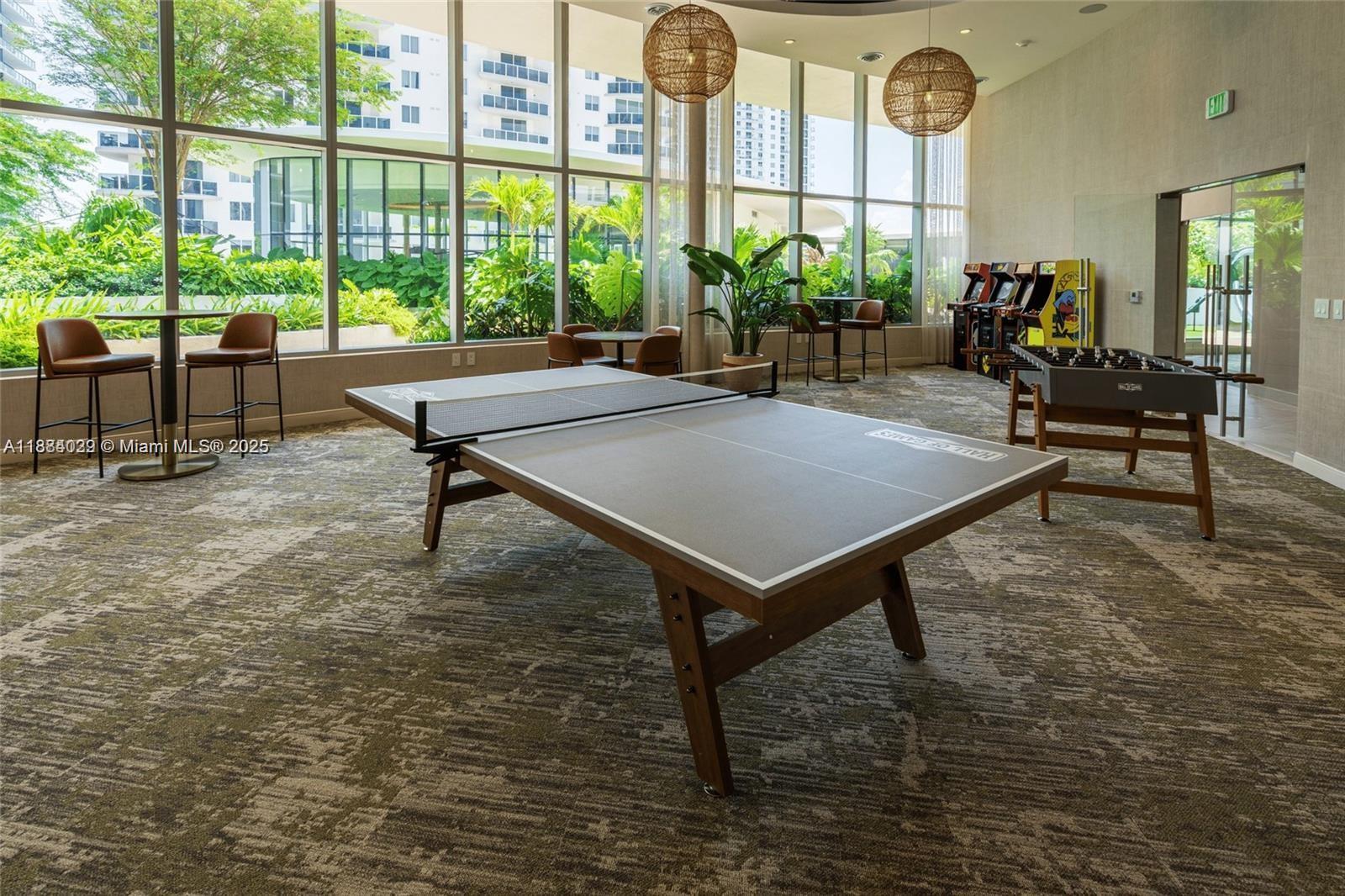 ARIA RESERVE MIAMI - Residential Lease