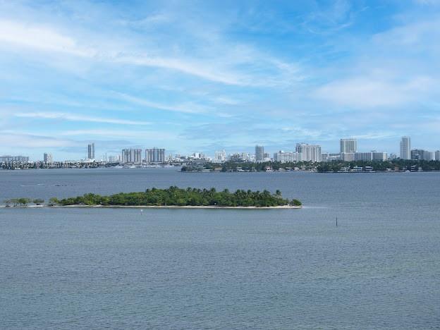 ARIA RESERVE MIAMI - Residential Lease