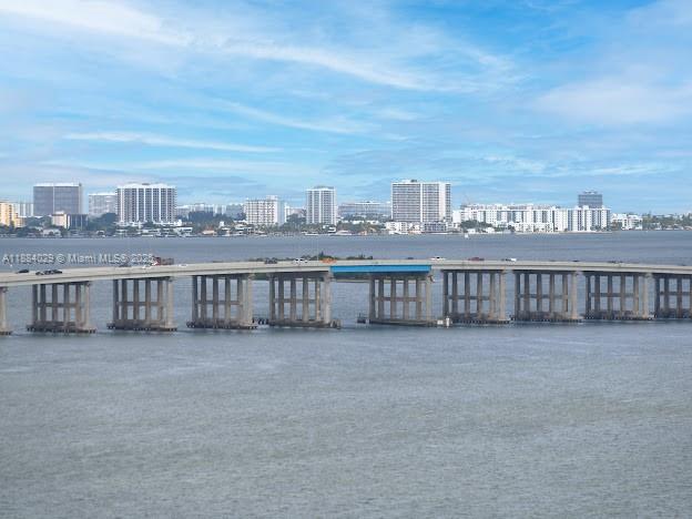 ARIA RESERVE MIAMI - Residential Lease