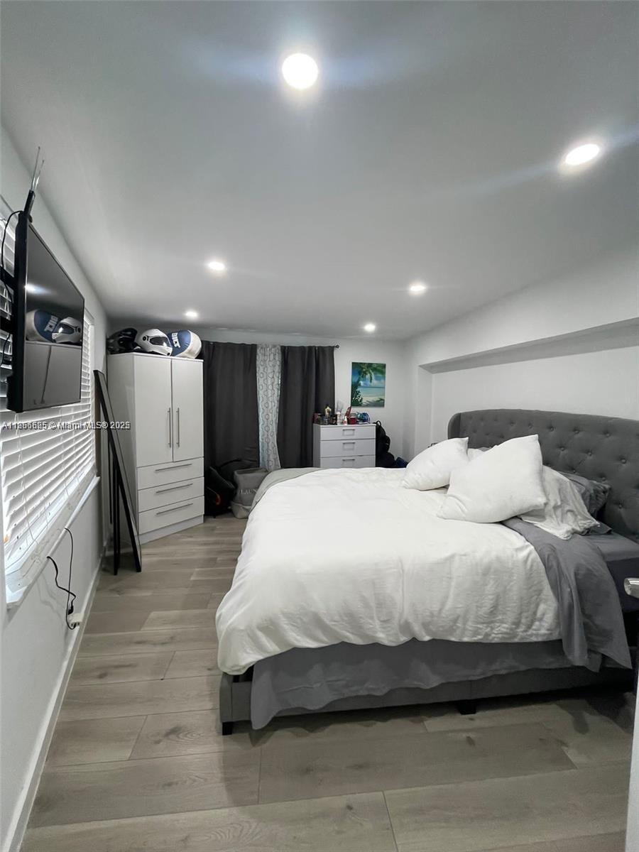 PLANTATION ISLES SEC 1 - Residential Lease