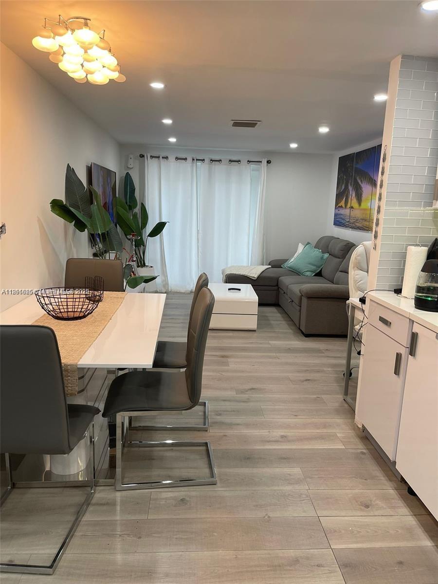 PLANTATION ISLES SEC 1 - Residential Lease