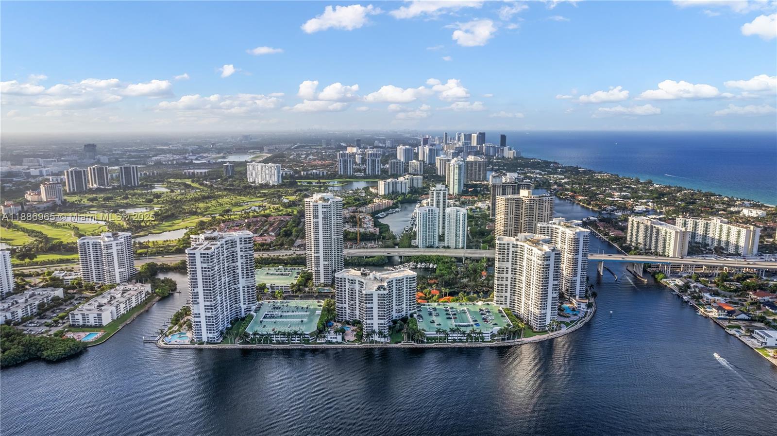 MYSTIC POINTE - Residential