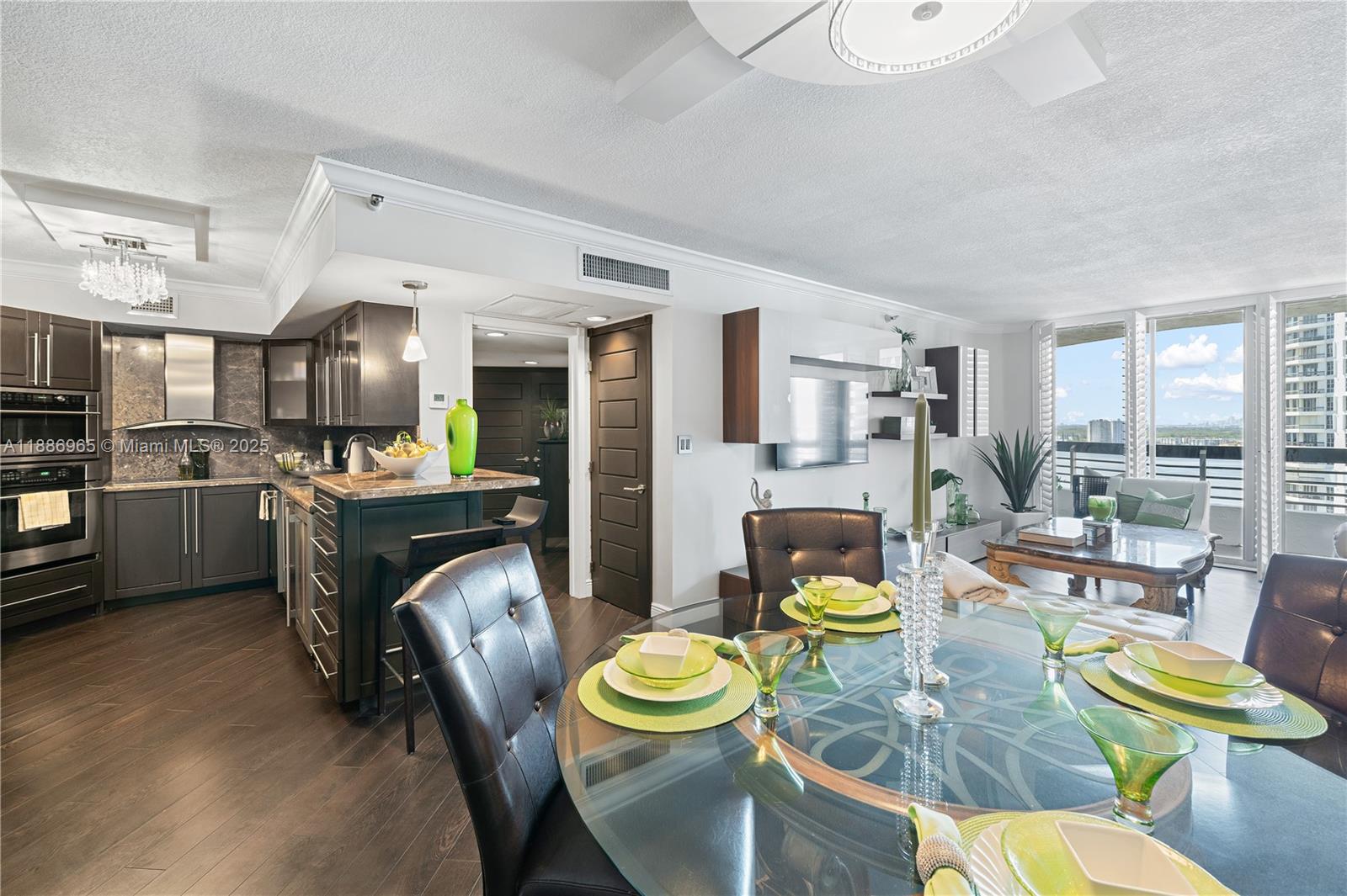 MYSTIC POINTE - Residential