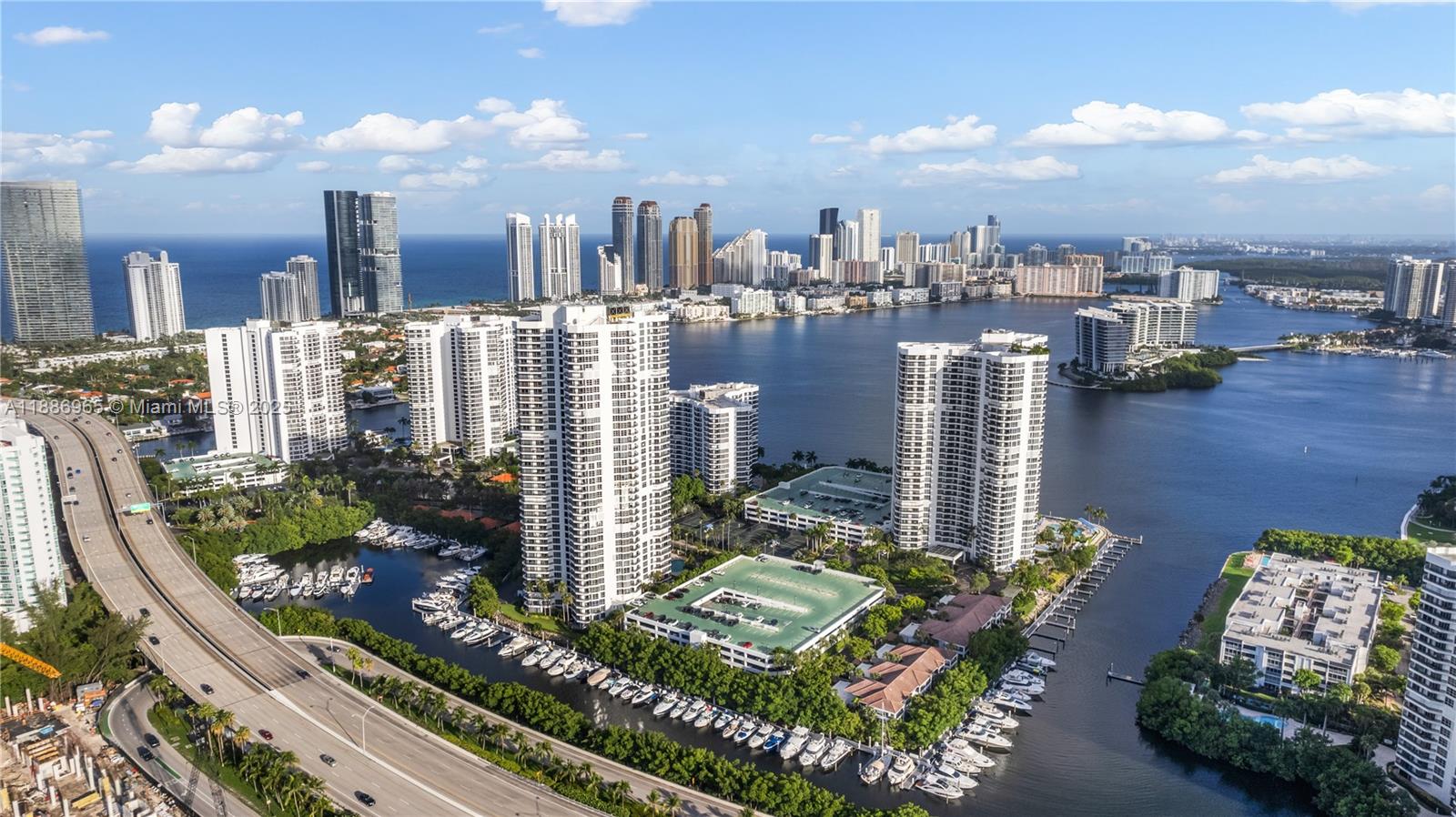 MYSTIC POINTE - Residential
