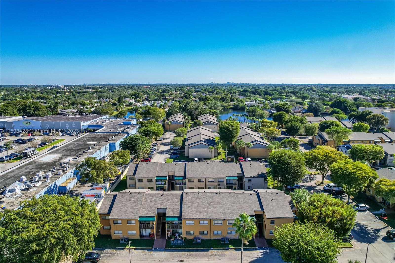 MAGNOLIA LANE CONDO - Residential