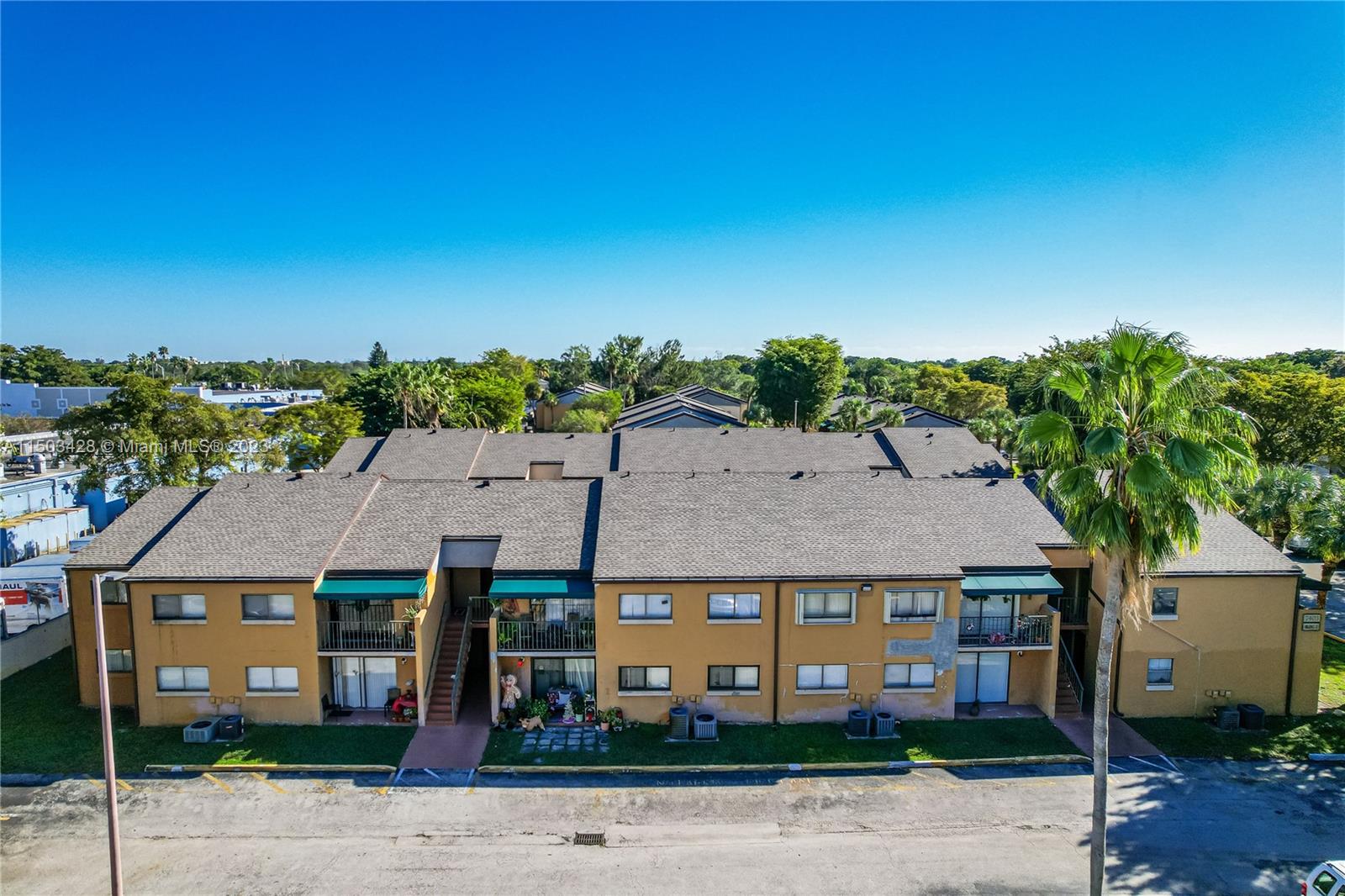 MAGNOLIA LANE CONDO - Residential