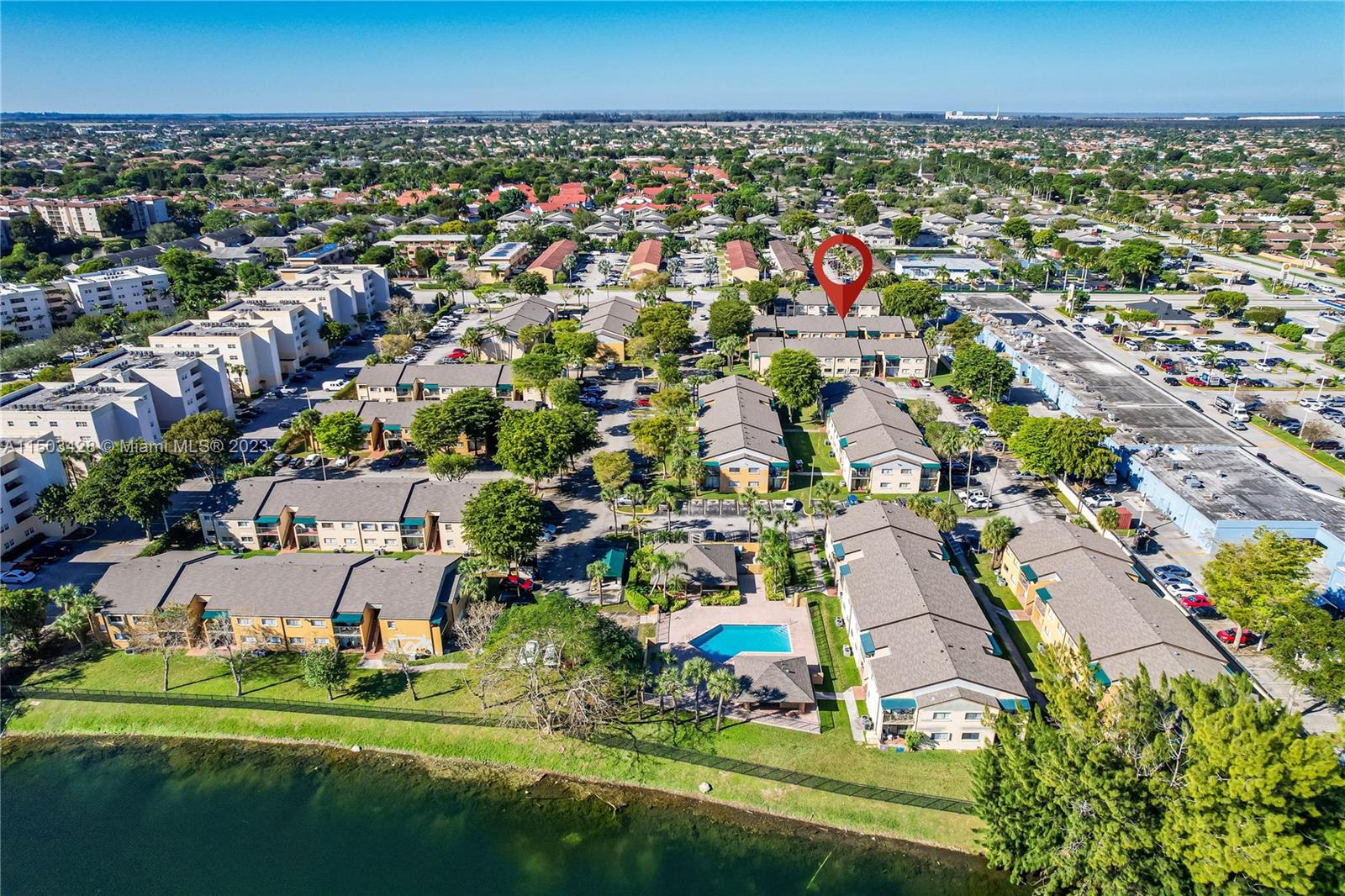 MAGNOLIA LANE CONDO - Residential