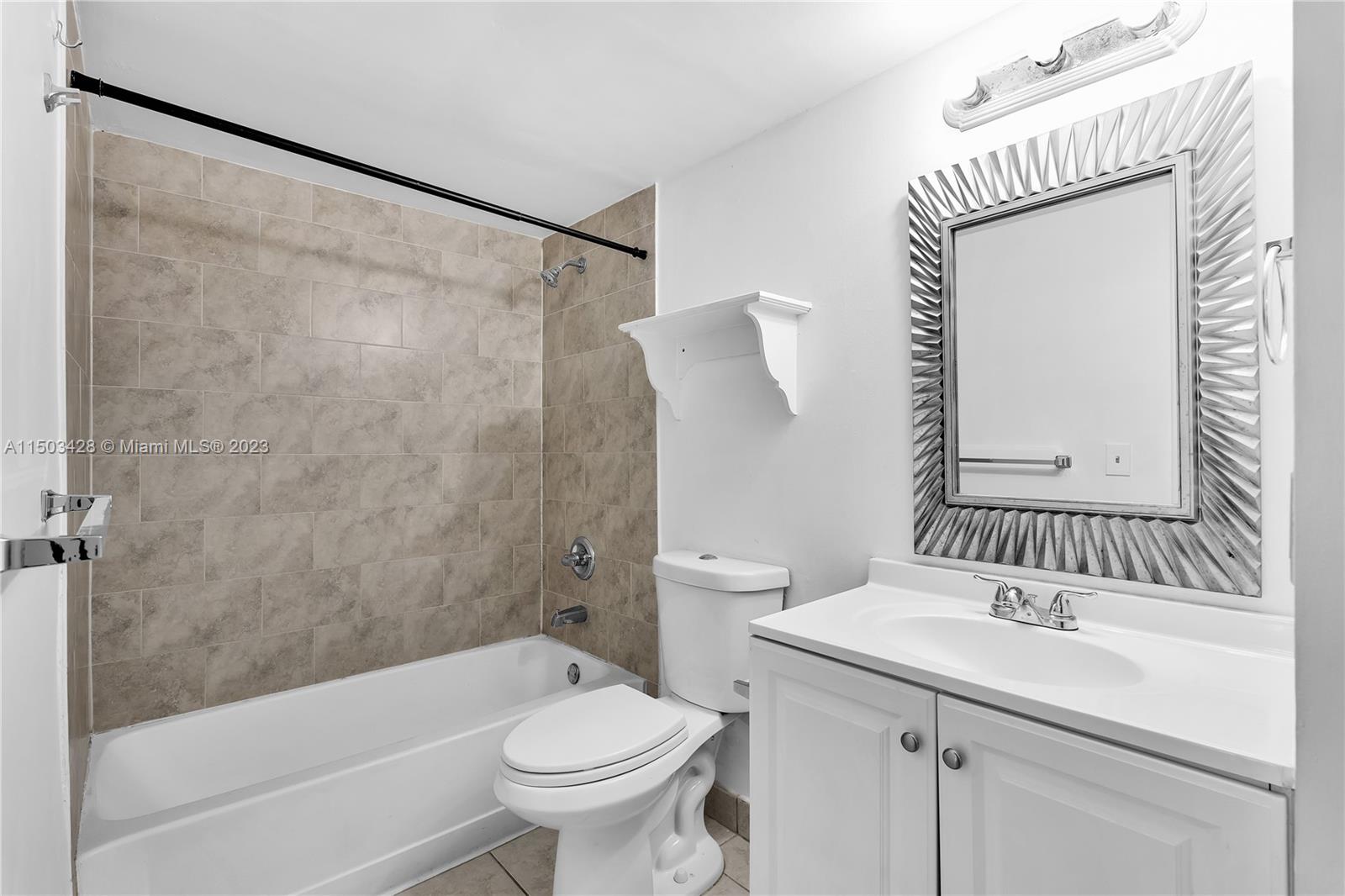 MAGNOLIA LANE CONDO - Residential