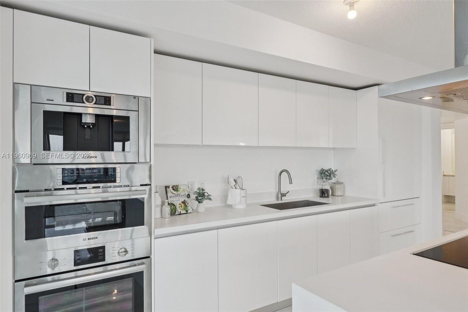 PARQUE TOWERS CONDO - Residential