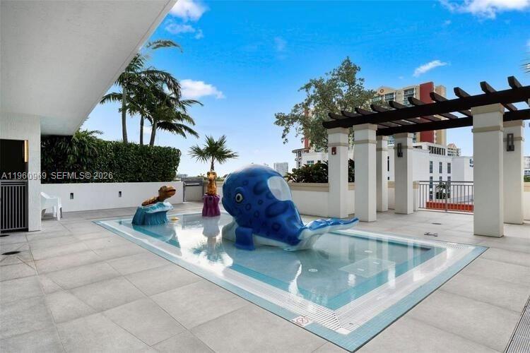 PARQUE TOWERS CONDO - Residential