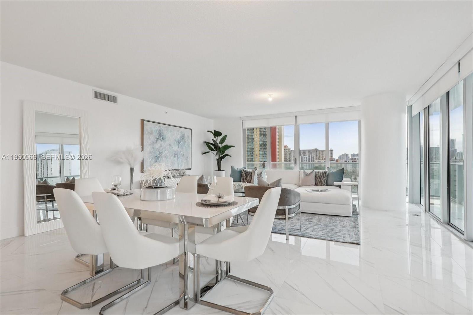 PARQUE TOWERS CONDO - Residential