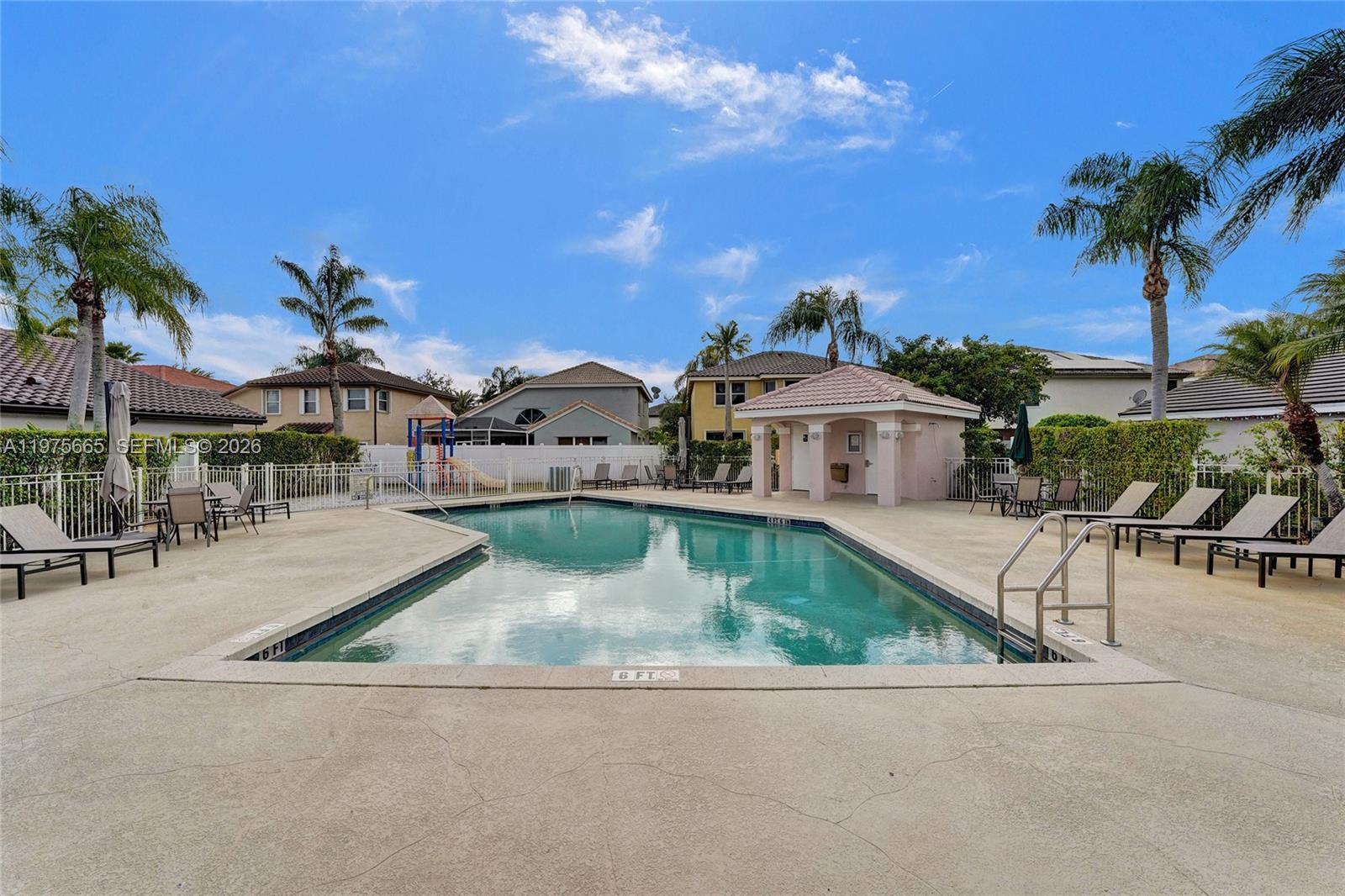 SILVER LAKES PHASE III - Residential Lease