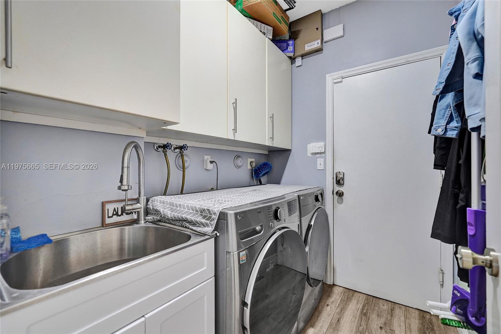 SILVER LAKES PHASE III - Residential Lease