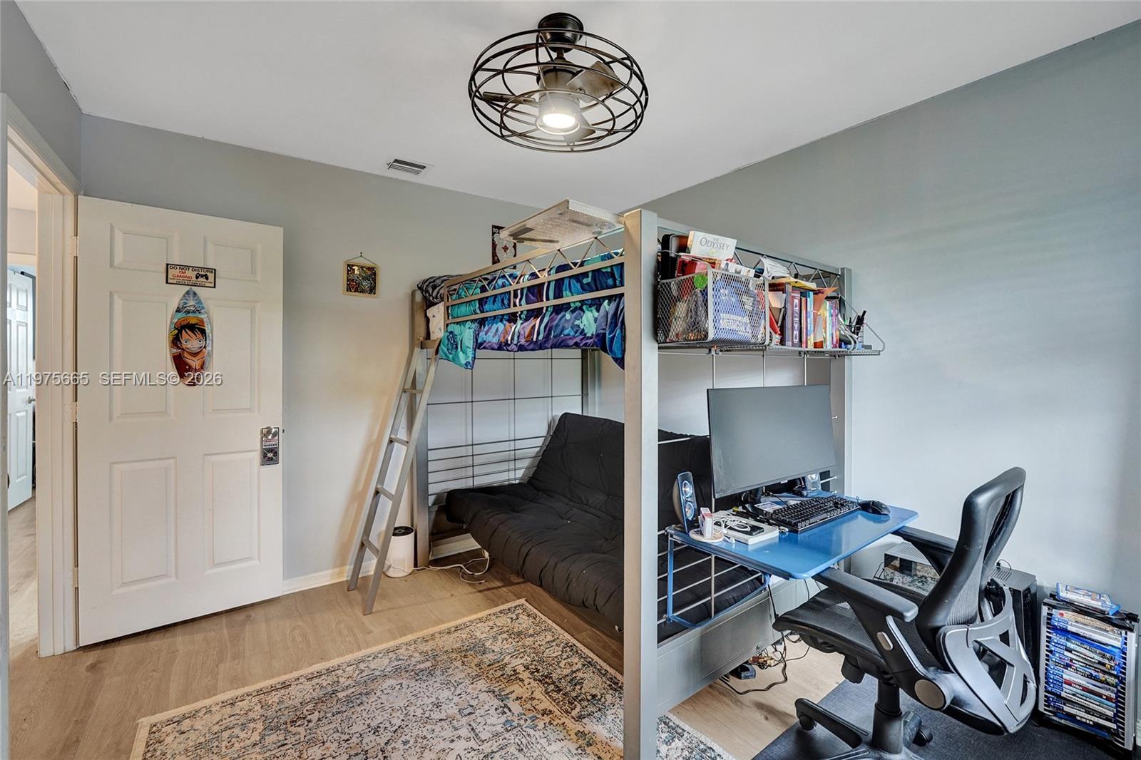 SILVER LAKES PHASE III - Residential Lease