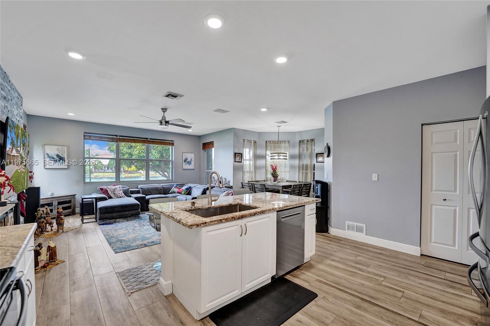 SILVER LAKES PHASE III - Residential Lease